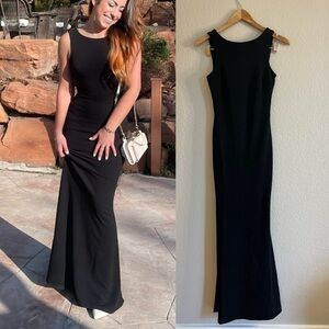 NWOT Love In Your Eyes Black Knotted Mermaid Maxi Dress